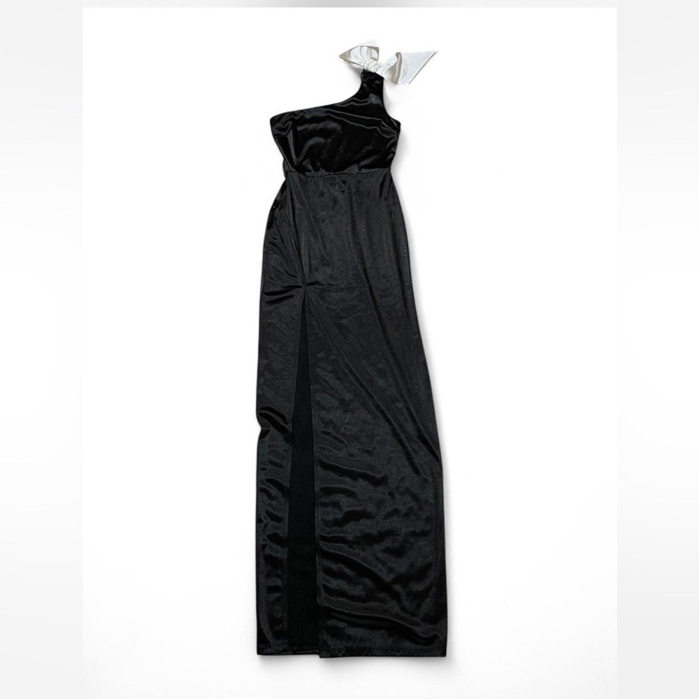 Windsor Black One Shoulder Formal Dress with White Bow detail  Size: Small